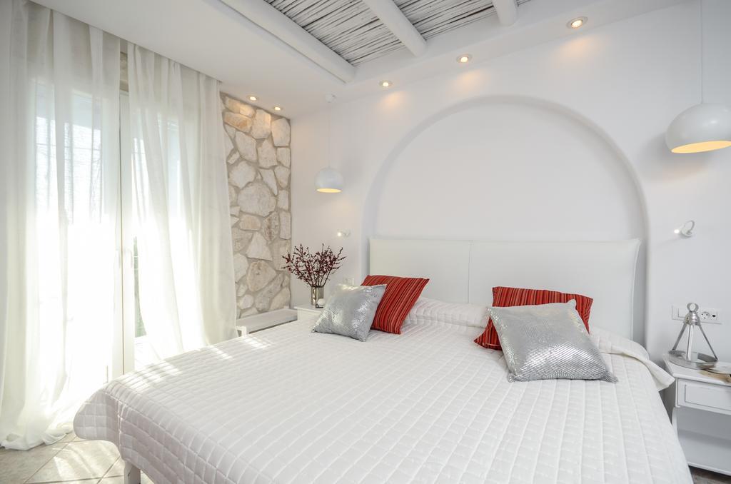 Naxos Evilion Luxury Apartments & Suites Naxos City Szoba fotó